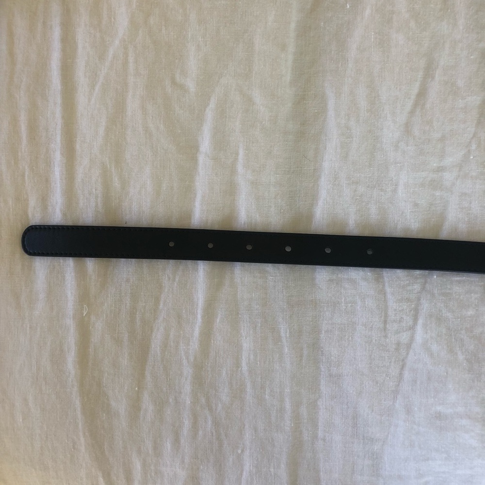 Gucci Belt with Double G in Black - Picture 6 of 11
